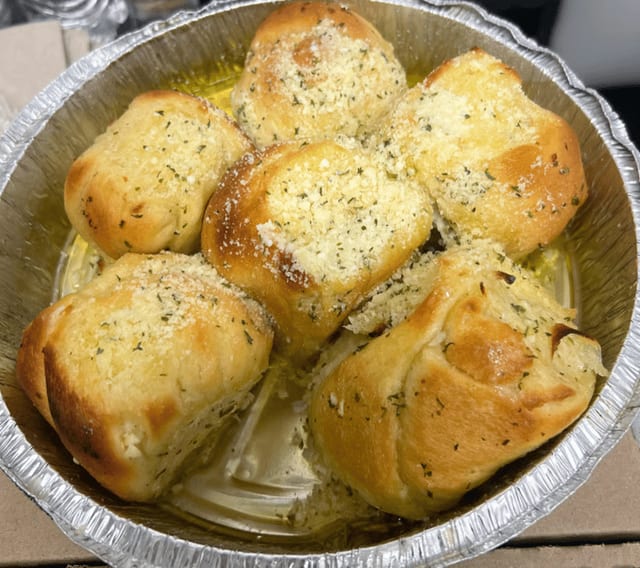 Garlic Knots.