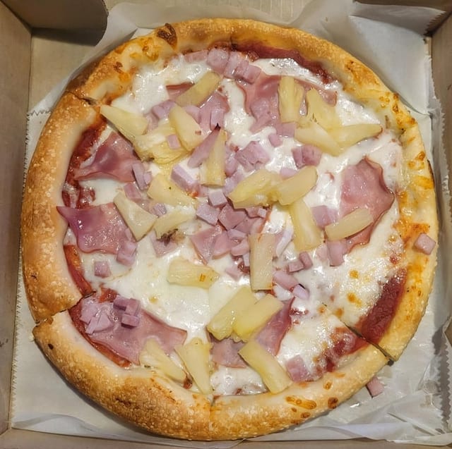 Hawaiian (Small - 10").