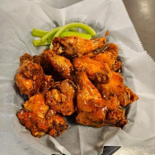 12 Jumbo Wings